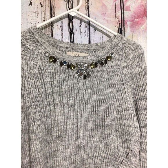 LOFT ~ Size Small Gray Rhinestone Front Sweater 🍁🍂 - Picture 2 of 12